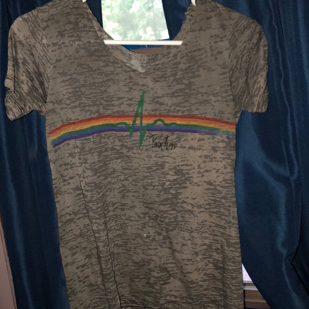 Pink Floyd shirt